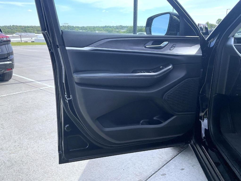 used 2023 Jeep Grand Cherokee L car, priced at $34,700