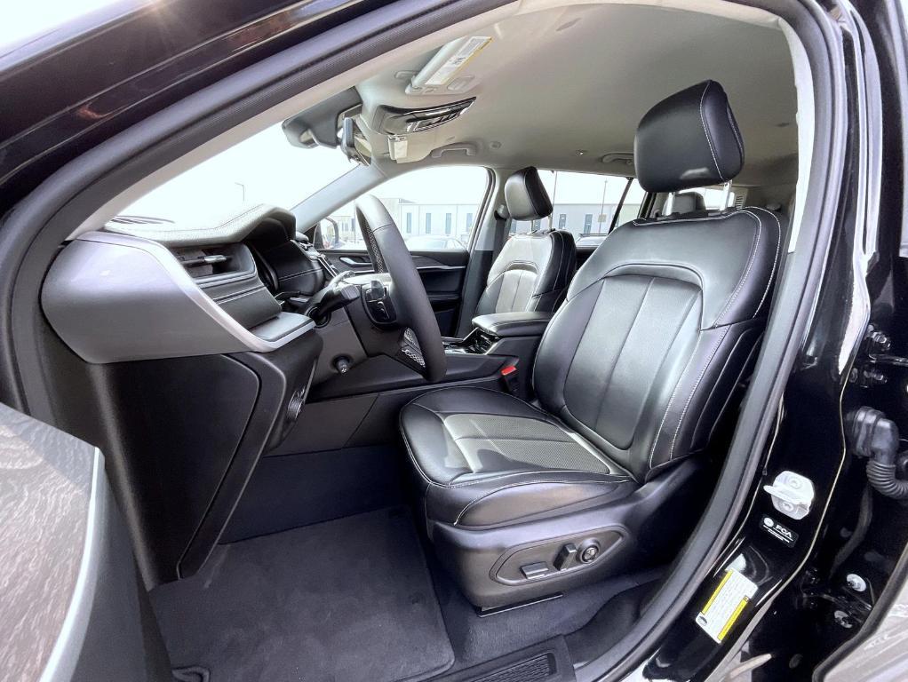 used 2023 Jeep Grand Cherokee L car, priced at $34,700