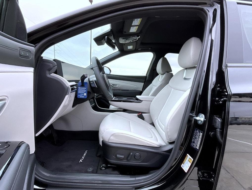 new 2026 Hyundai TUCSON Hybrid car, priced at $44,524