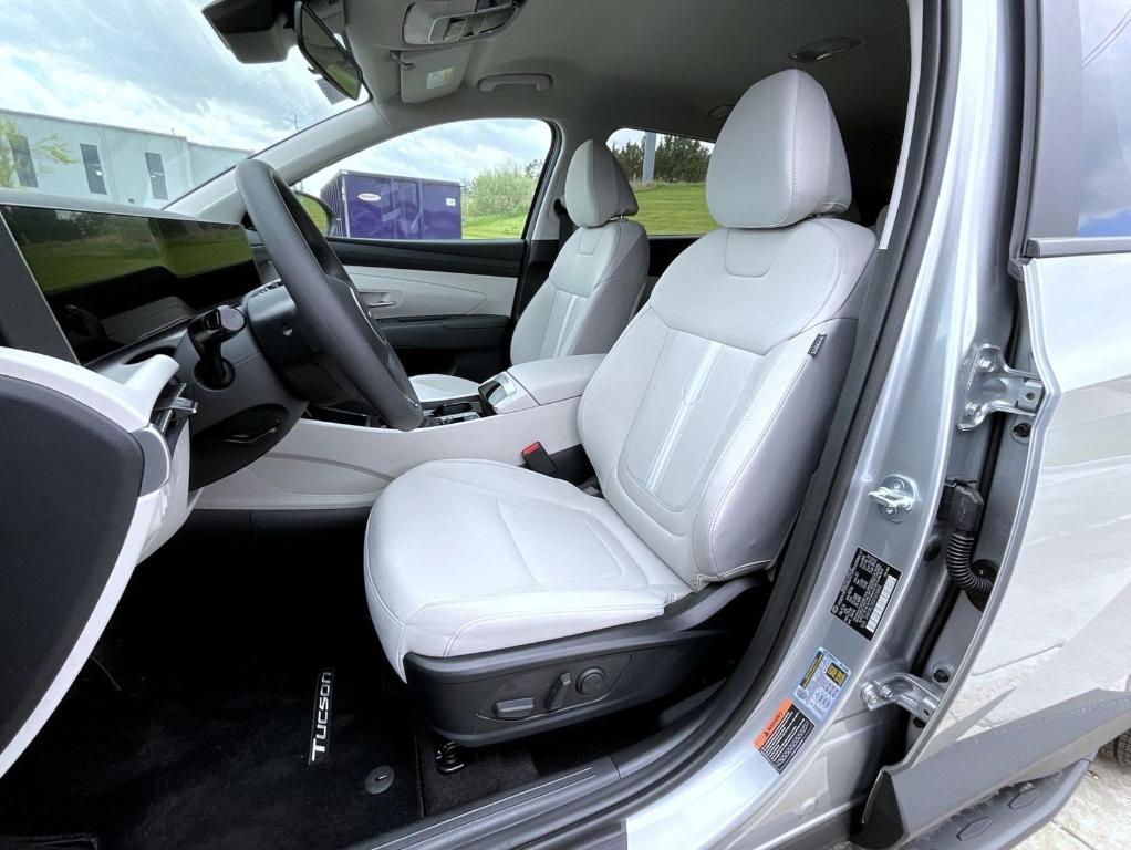 new 2026 Hyundai Tucson car, priced at $30,854