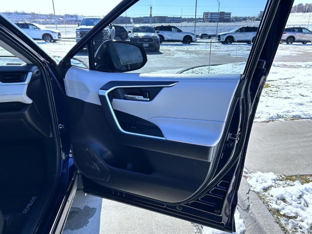 used 2020 Toyota RAV4 Hybrid car, priced at $27,925