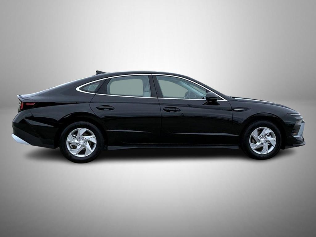 used 2025 Hyundai Sonata car, priced at $23,655