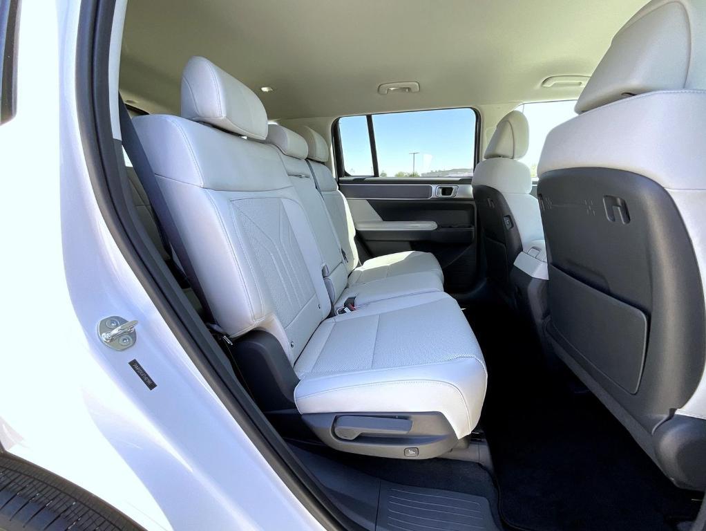 used 2026 Hyundai SANTA FE HEV car, priced at $37,559