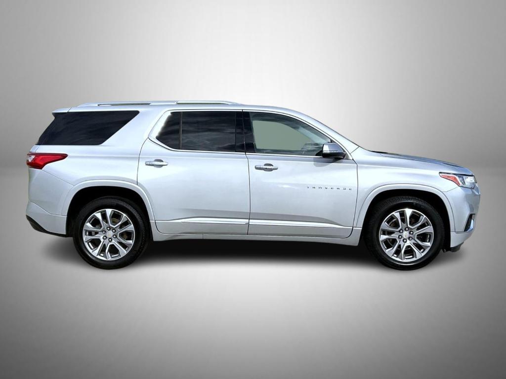 used 2021 Chevrolet Traverse car, priced at $26,999