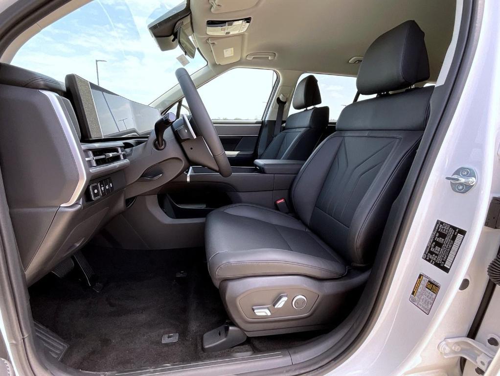 new 2026 Hyundai SANTA FE HEV car, priced at $38,599