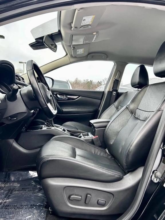 used 2022 Nissan Rogue Sport car, priced at $21,950