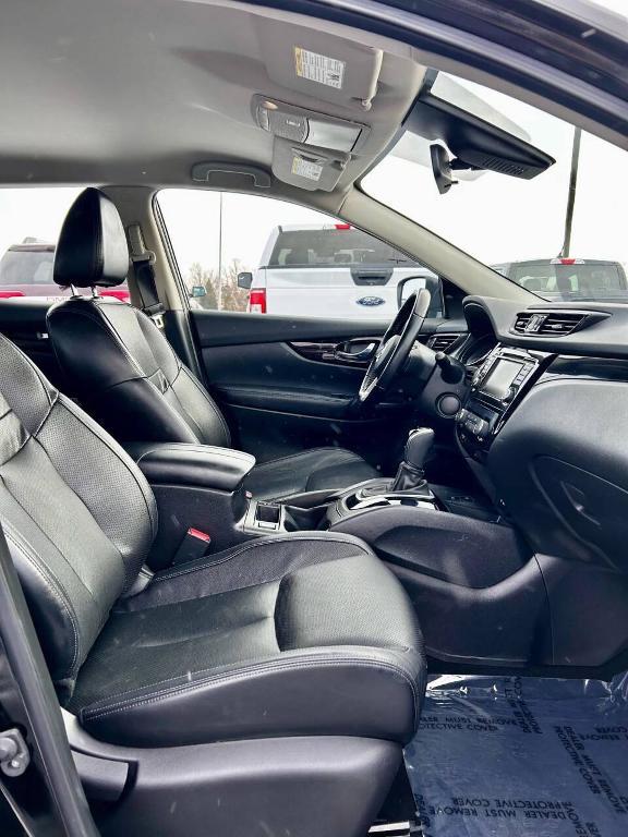 used 2022 Nissan Rogue Sport car, priced at $21,950