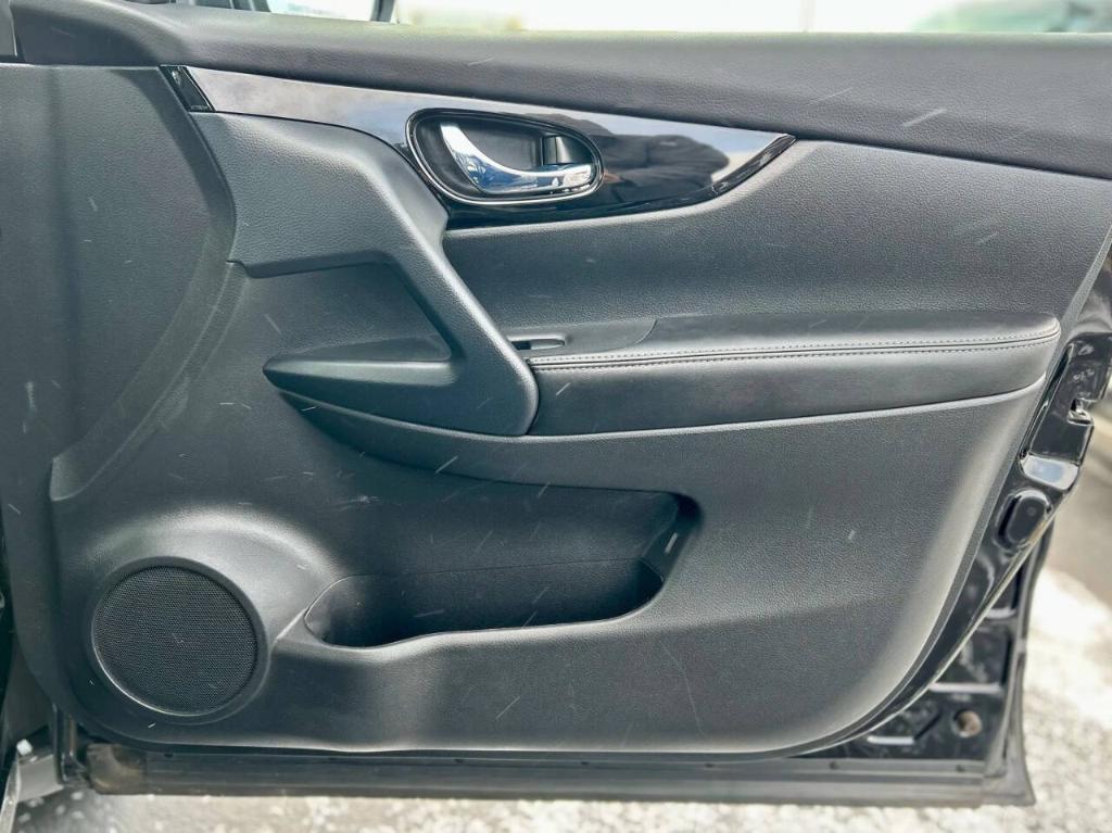 used 2022 Nissan Rogue Sport car, priced at $21,950