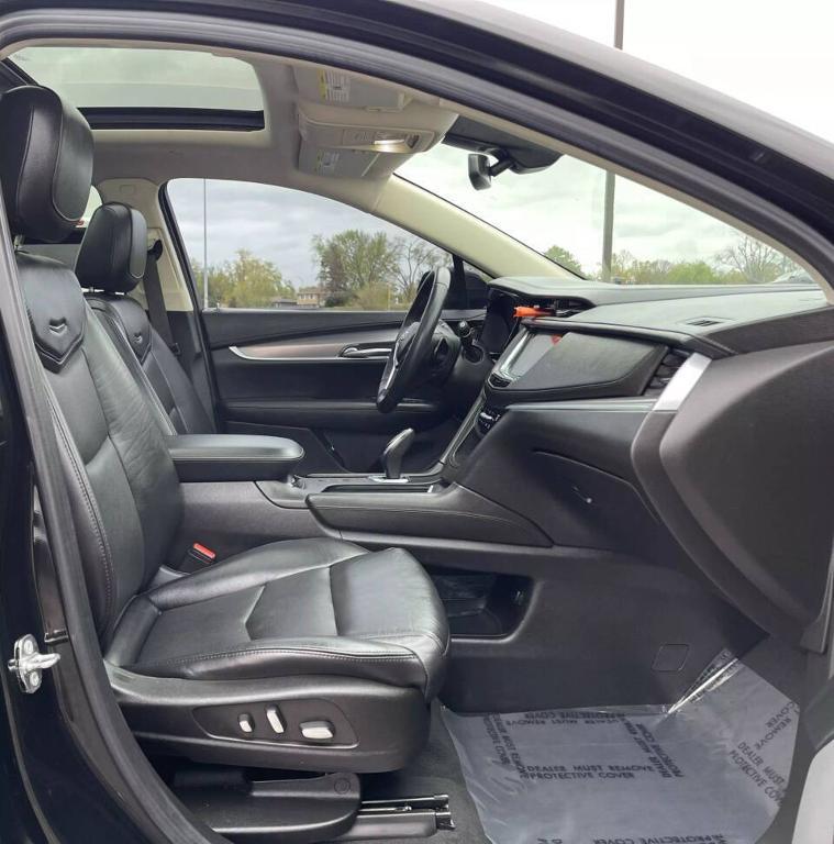 used 2018 Cadillac XT5 car, priced at $18,500