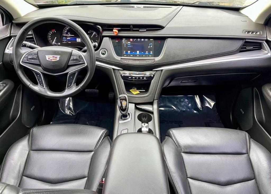used 2018 Cadillac XT5 car, priced at $18,500