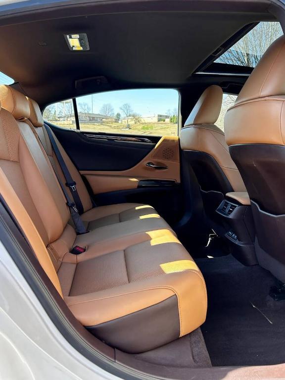 used 2021 Lexus ES 350 car, priced at $30,500