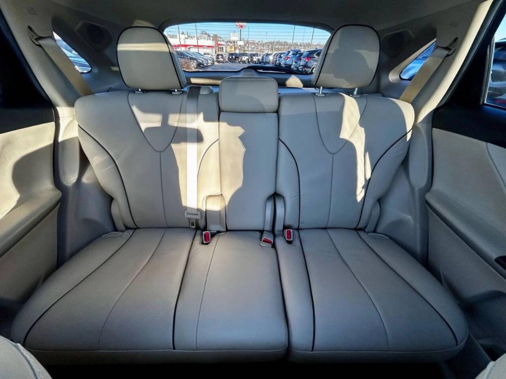 used 2015 Toyota Venza car, priced at $15,500