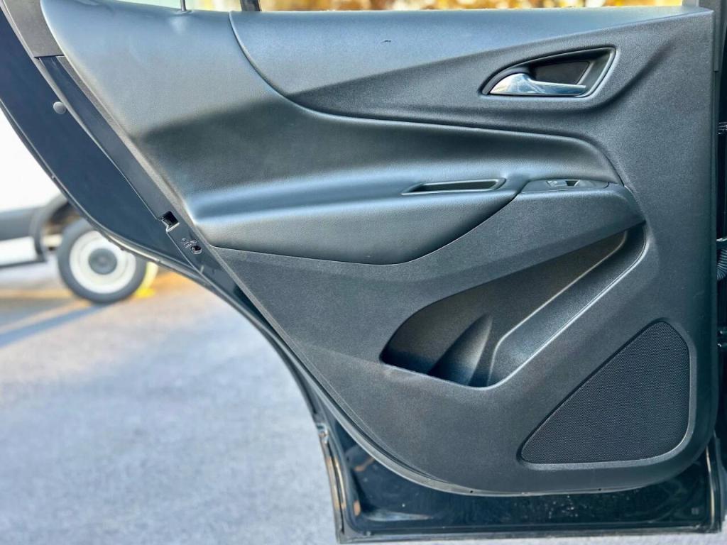 used 2021 Chevrolet Equinox car, priced at $17,500