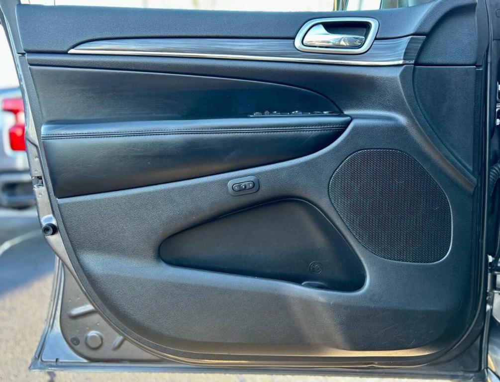 used 2019 Jeep Grand Cherokee car, priced at $15,950