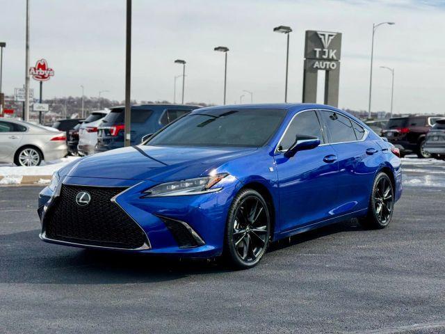 used 2023 Lexus ES 300h car, priced at $34,500