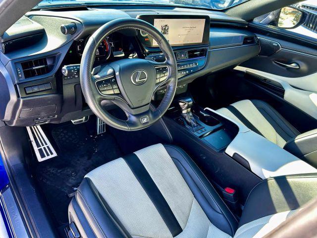 used 2023 Lexus ES 300h car, priced at $34,500
