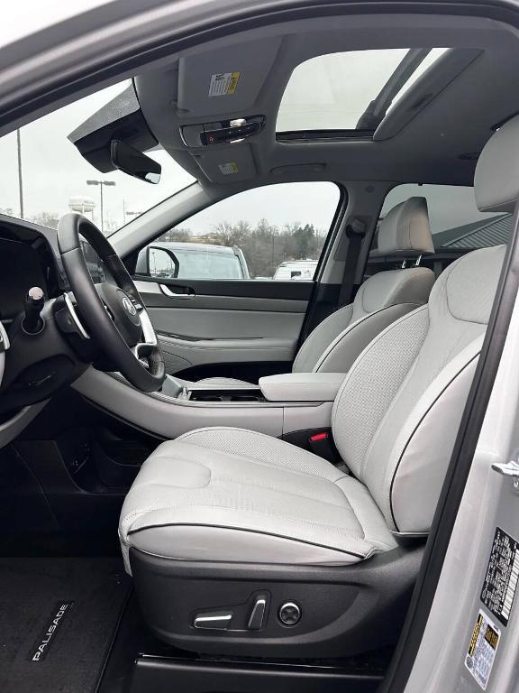 used 2024 Hyundai Palisade car, priced at $35,950