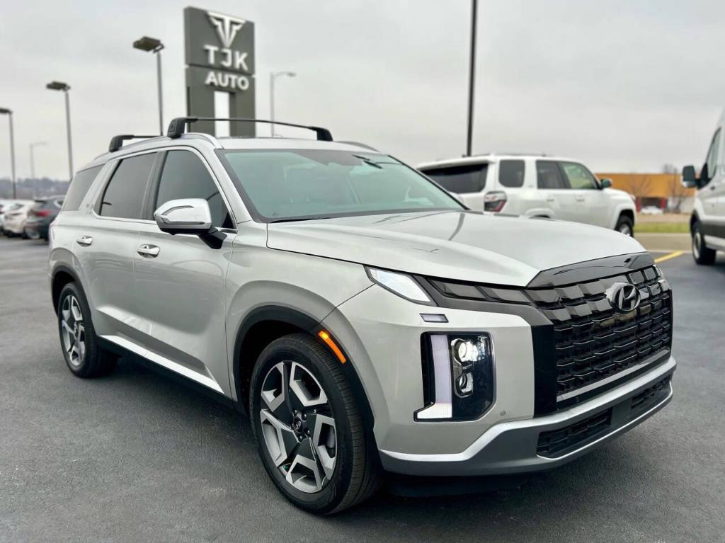 used 2024 Hyundai Palisade car, priced at $35,950