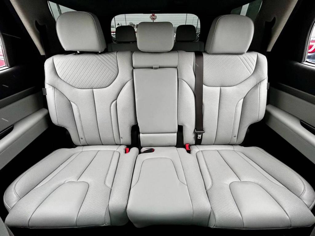 used 2024 Hyundai Palisade car, priced at $35,950