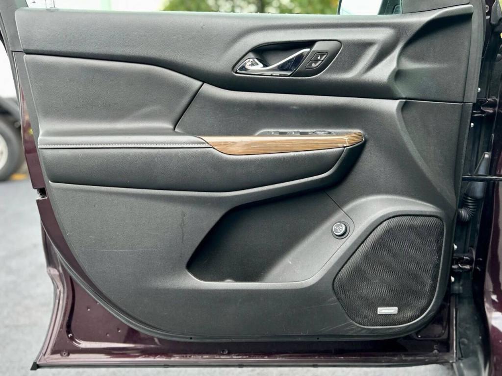 used 2018 GMC Acadia car, priced at $16,950