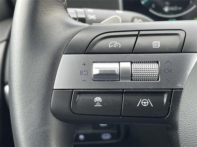 used 2025 Hyundai TUCSON Hybrid car, priced at $31,500