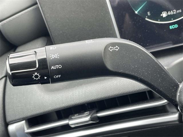 used 2025 Hyundai TUCSON Hybrid car, priced at $31,500