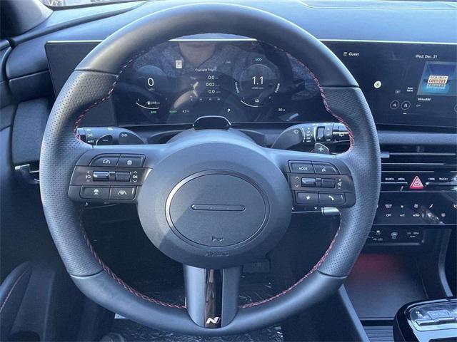 new 2025 Hyundai TUCSON Hybrid car, priced at $40,770