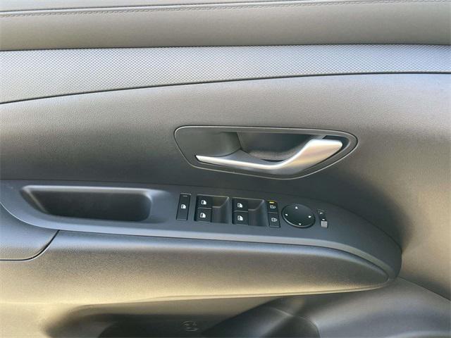 new 2026 Hyundai TUCSON Hybrid car, priced at $36,305