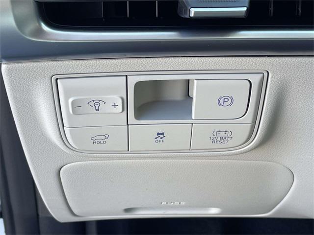 new 2026 Hyundai TUCSON Hybrid car, priced at $36,555