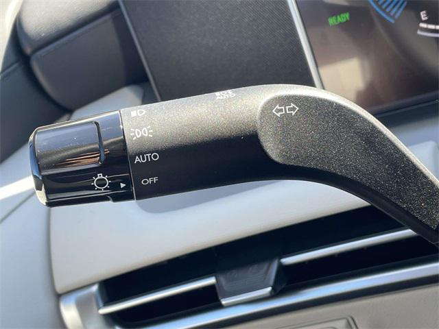 new 2026 Hyundai TUCSON Hybrid car, priced at $36,555