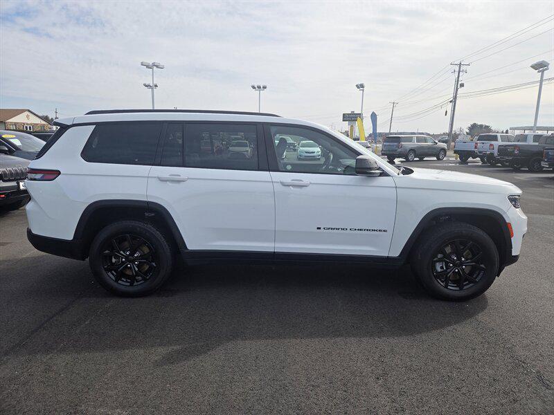 used 2024 Jeep Grand Cherokee L car, priced at $33,995