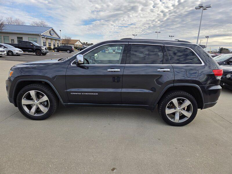 used 2016 Jeep Grand Cherokee car, priced at $14,995