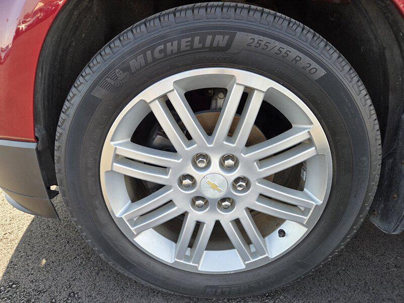 used 2013 Chevrolet Traverse car, priced at $5,995