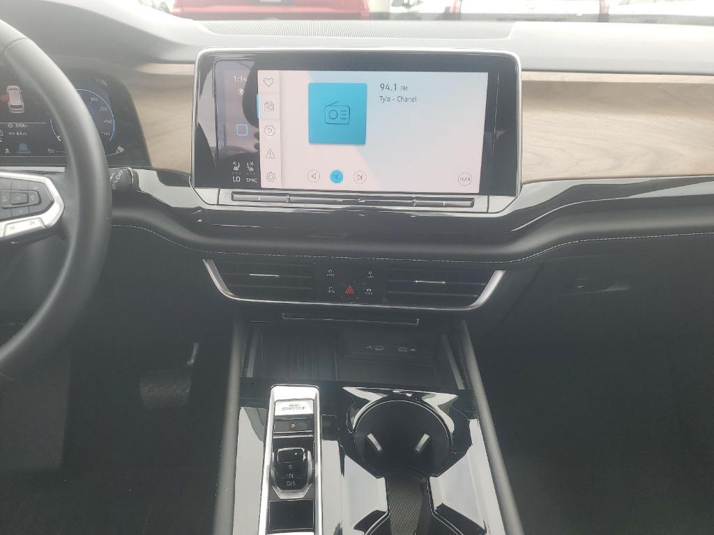 used 2025 Volkswagen Atlas car, priced at $30,756