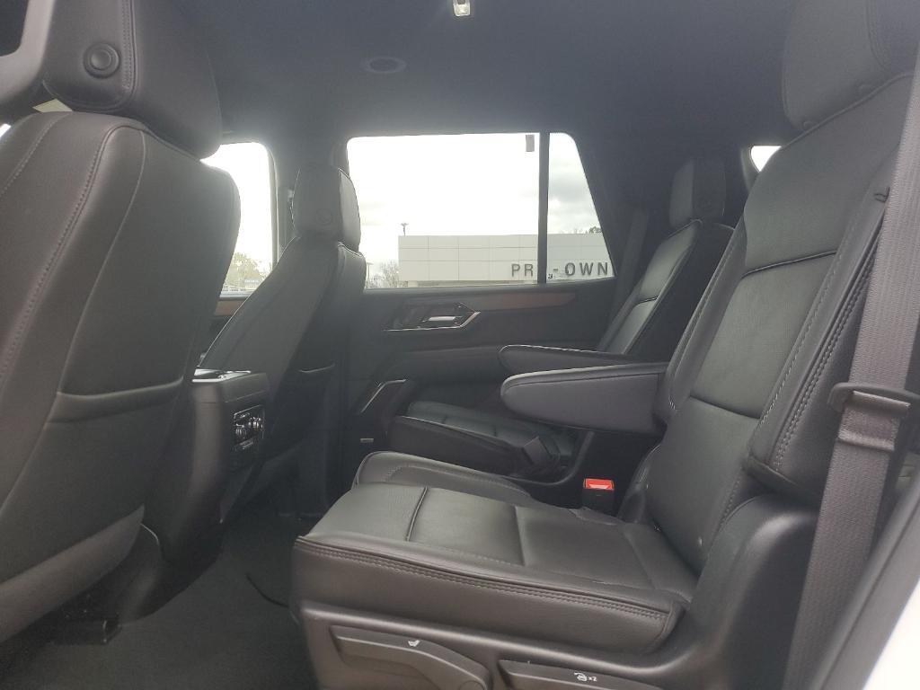used 2025 GMC Yukon car, priced at $70,439