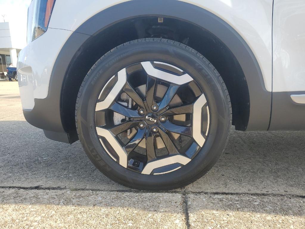 used 2025 Kia Telluride car, priced at $33,368