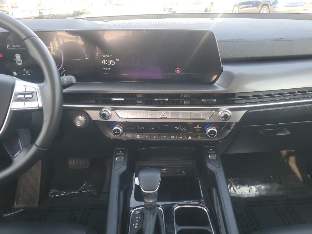 used 2025 Kia Telluride car, priced at $33,368