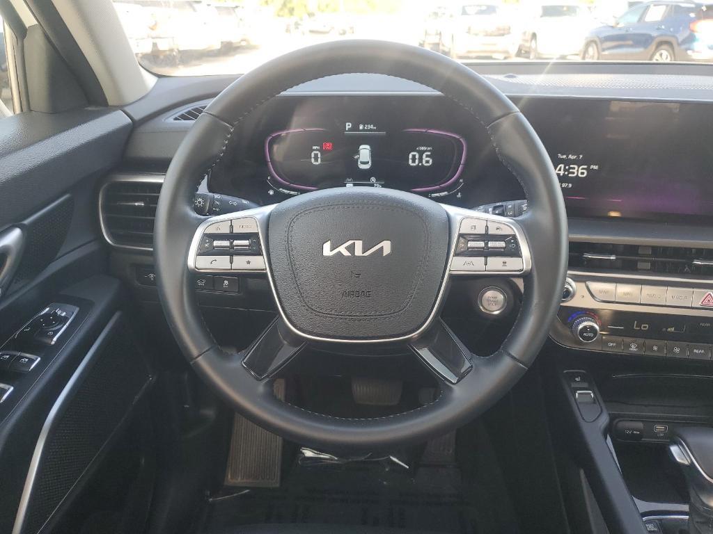 used 2025 Kia Telluride car, priced at $33,368