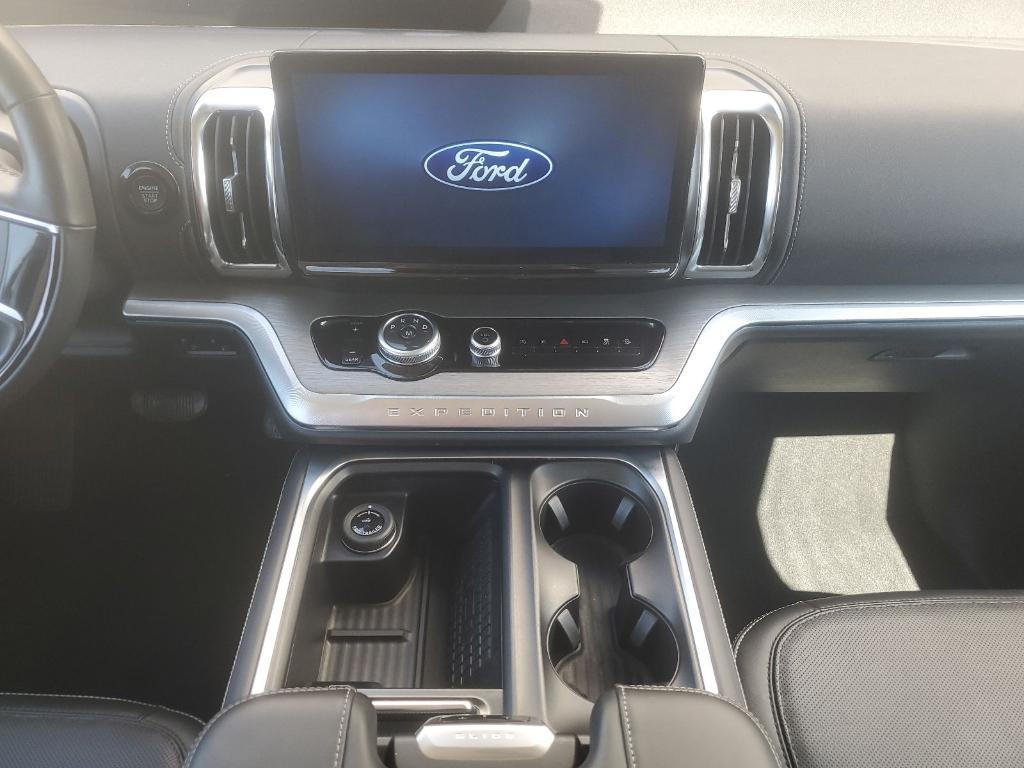 used 2025 Ford Expedition car, priced at $67,679