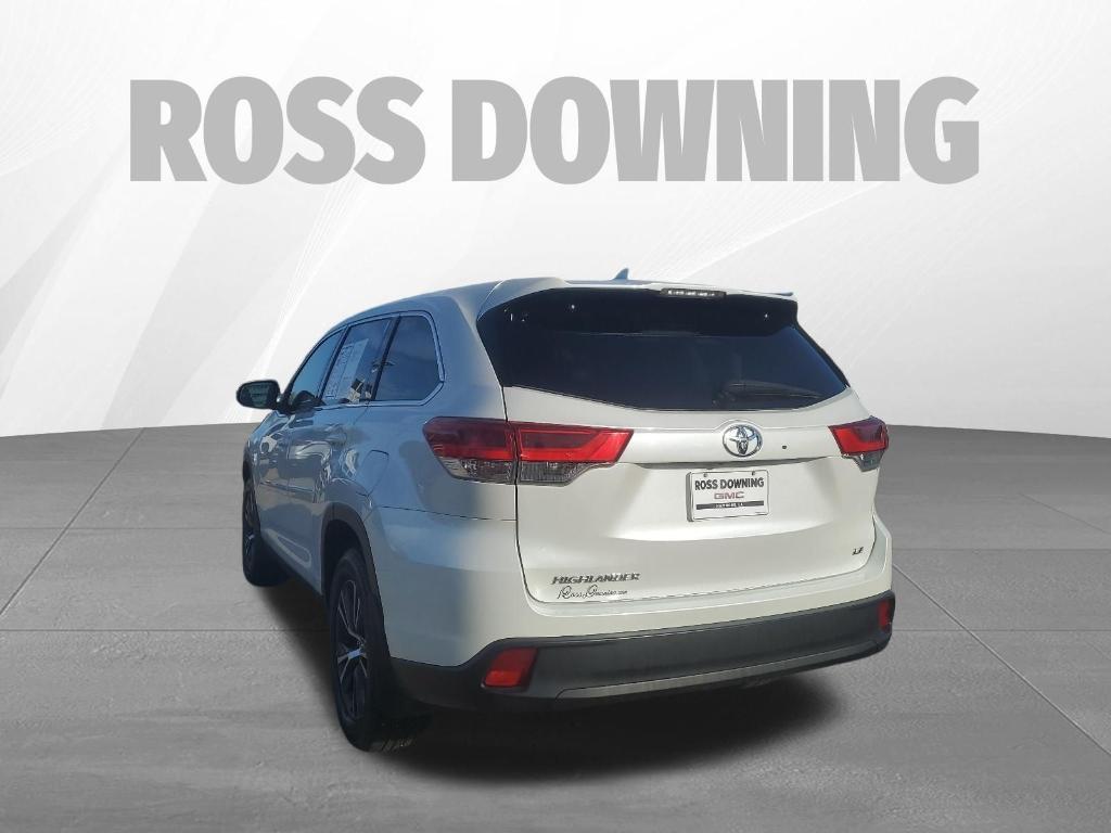 used 2019 Toyota Highlander car, priced at $19,173