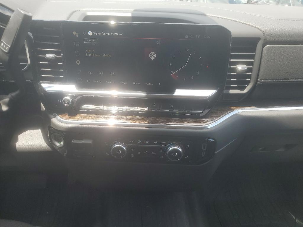 used 2023 GMC Sierra 1500 car, priced at $42,392
