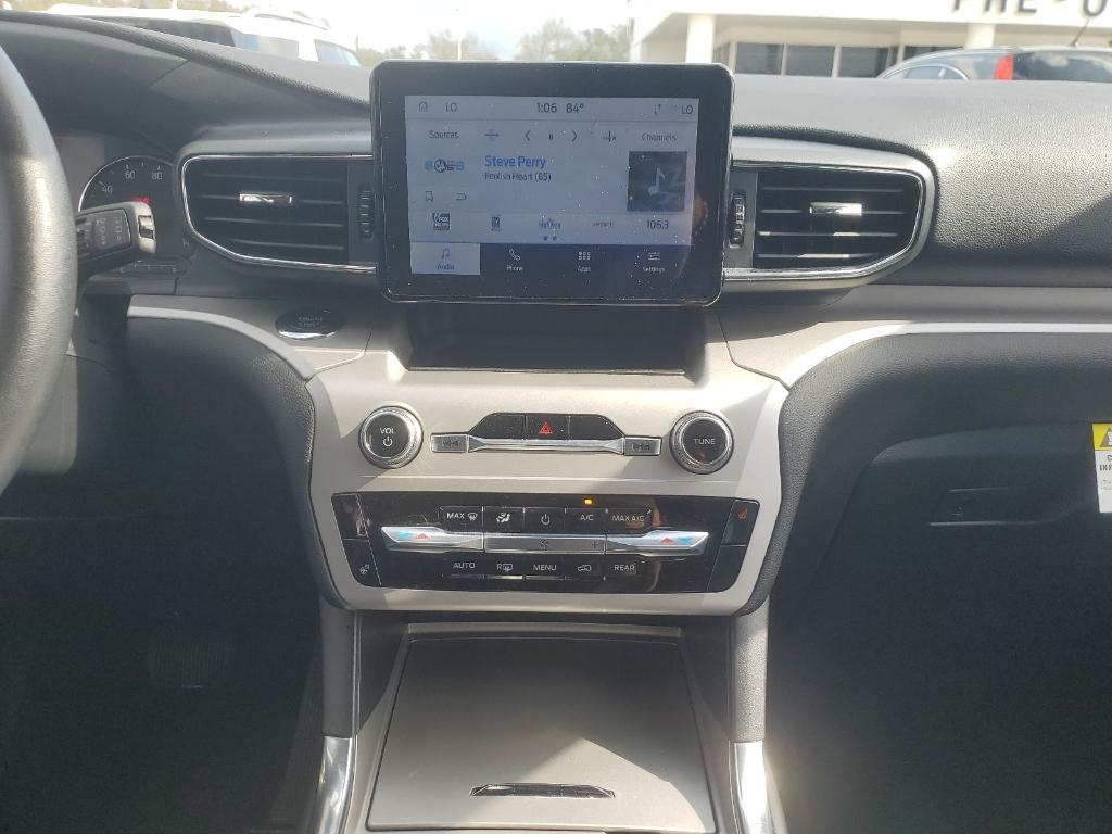 used 2024 Ford Explorer car, priced at $27,645