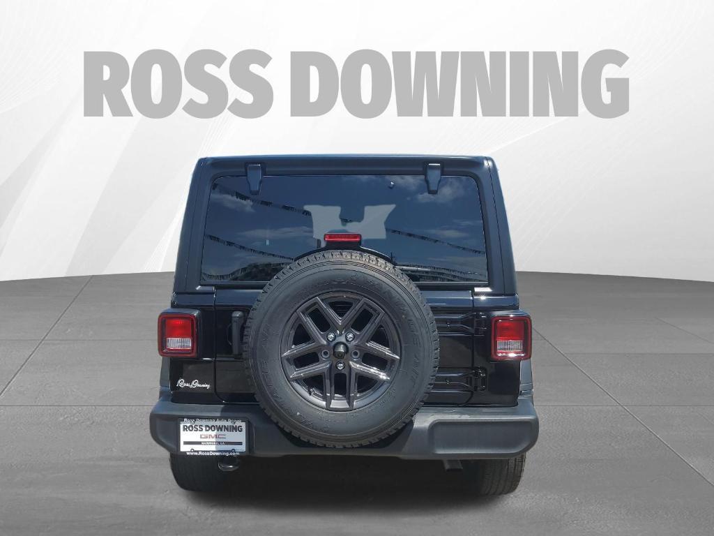 used 2025 Jeep Wrangler car, priced at $33,847