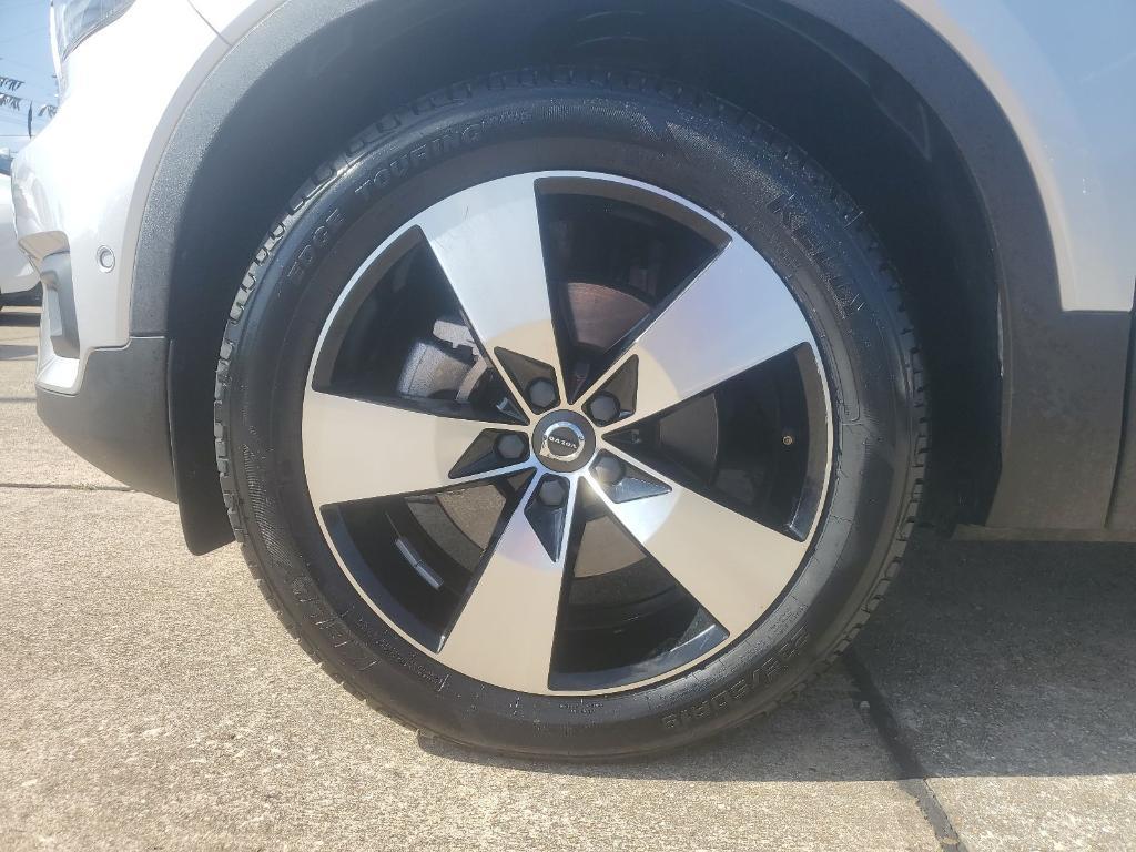 used 2019 Volvo XC40 car, priced at $16,928