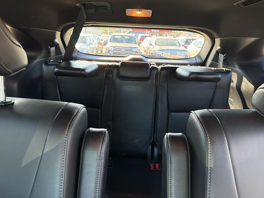 used 2021 Toyota Highlander car, priced at $30,563