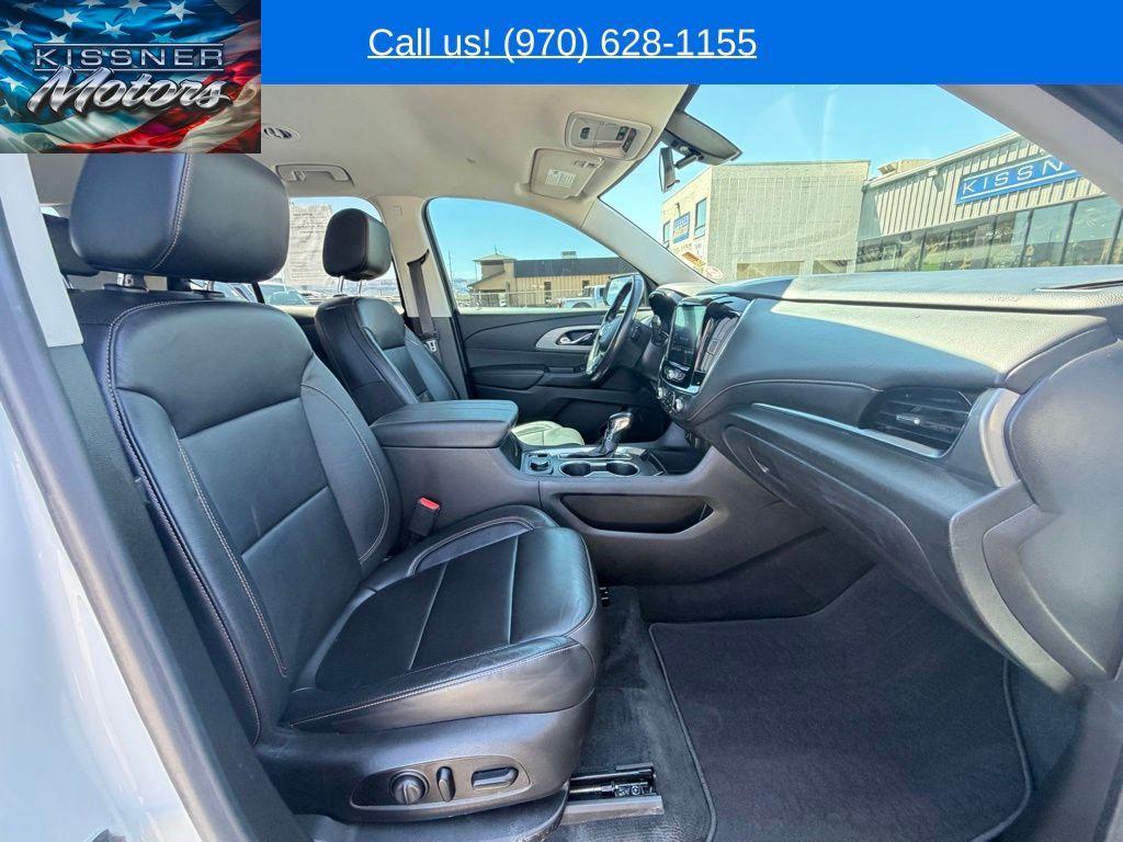 used 2021 Chevrolet Traverse car, priced at $23,236