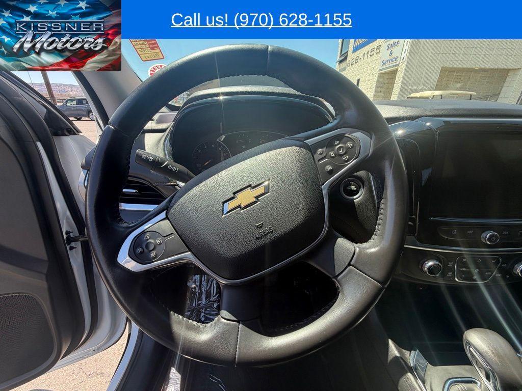 used 2021 Chevrolet Traverse car, priced at $23,236