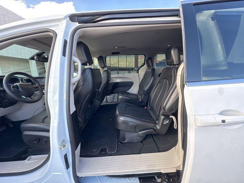 used 2024 Chrysler Pacifica car, priced at $26,995