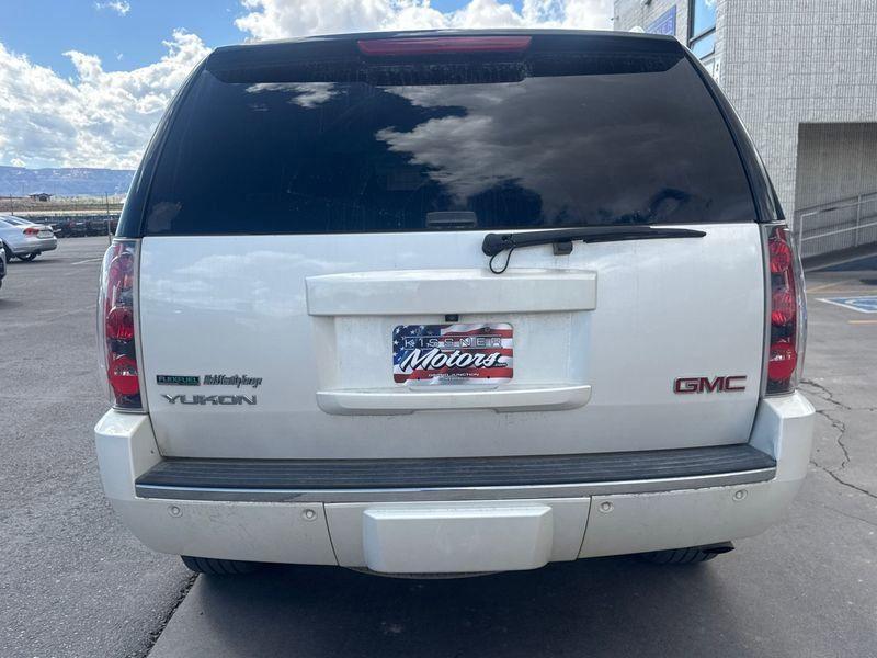 used 2010 GMC Yukon car, priced at $9,995
