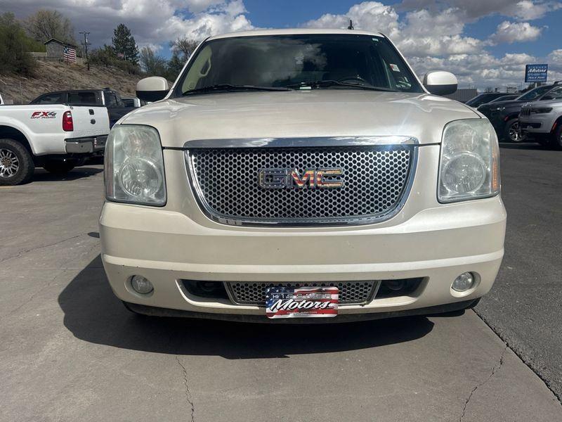 used 2010 GMC Yukon car, priced at $9,995